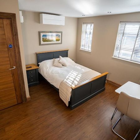 Bond Street Apartments Wolverhampton Bagian luar foto