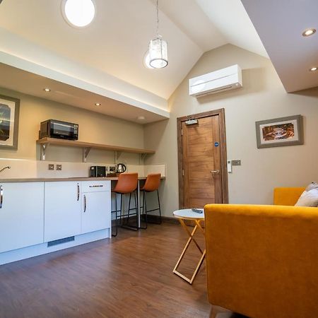 Bond Street Apartments Wolverhampton Bagian luar foto