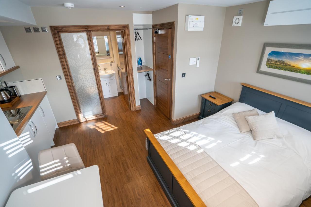 Bond Street Apartments Wolverhampton Bagian luar foto
