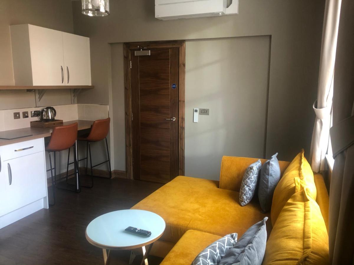 Bond Street Apartments Wolverhampton Bagian luar foto